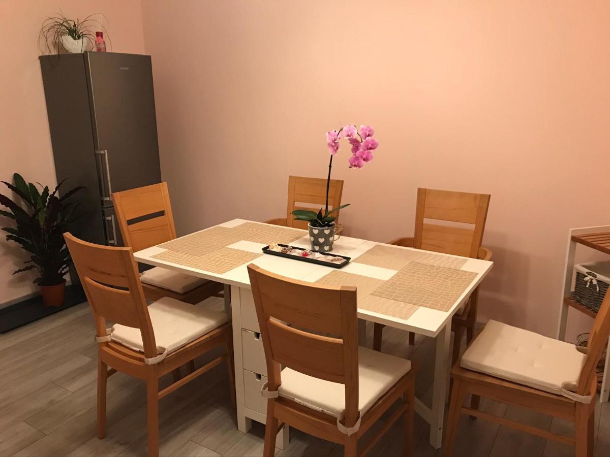 Gemutliche 3-Zimmer Wohnung Saal an der Donau Extérieur photo